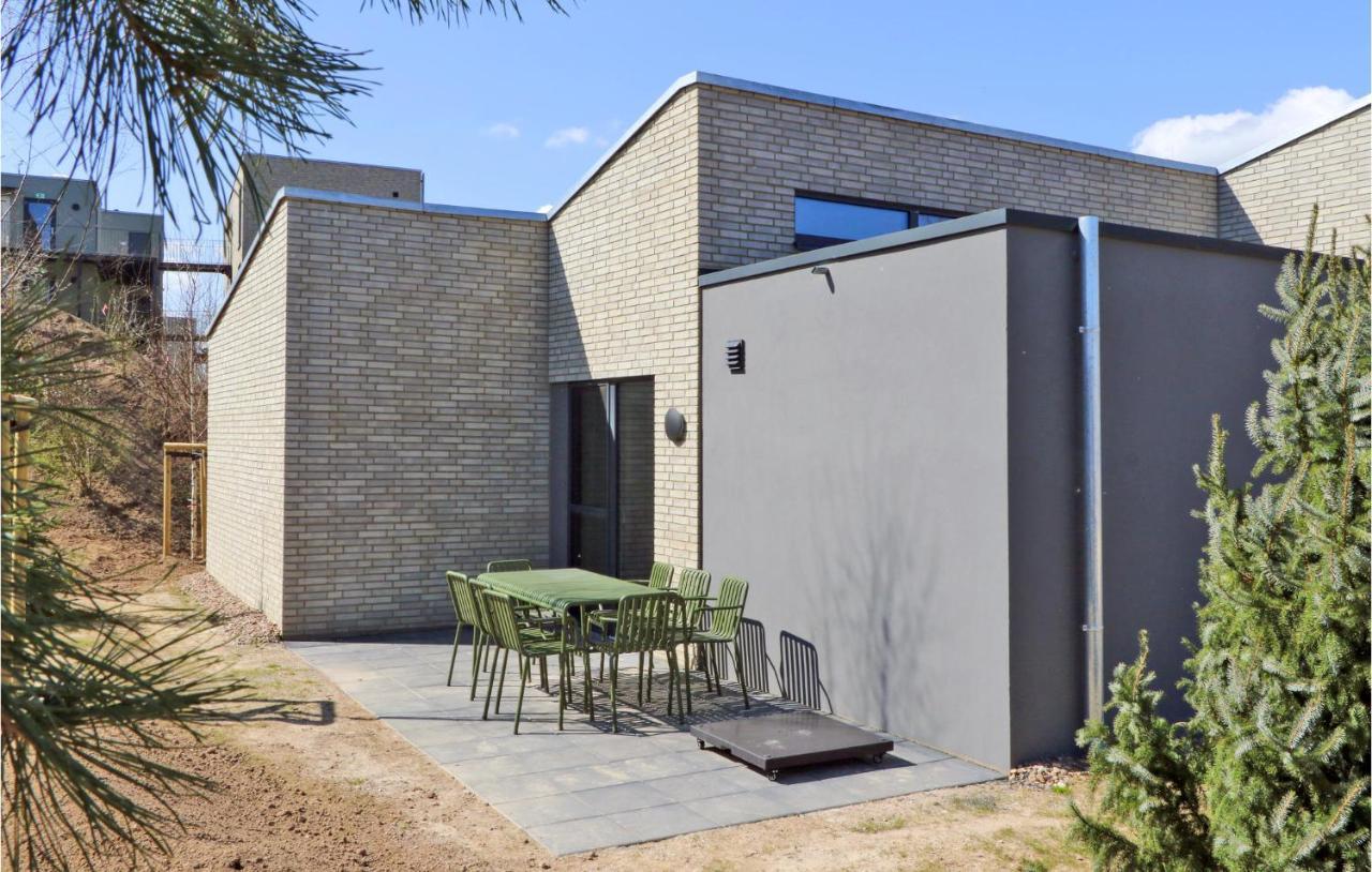 Awesome Home In Lembruch-Duemmer See With Kitchen Exterior photo